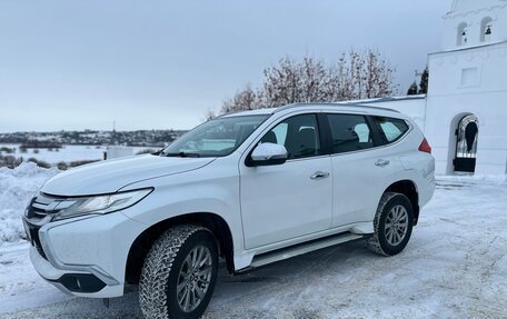 Mitsubishi Pajero Sport III рестайлинг, 2019 год, 1 780 000 рублей, 7 фотография