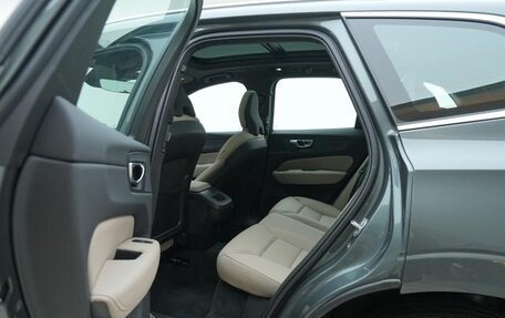 Volvo XC60 II, 2025 год, 4 810 000 рублей, 12 фотография