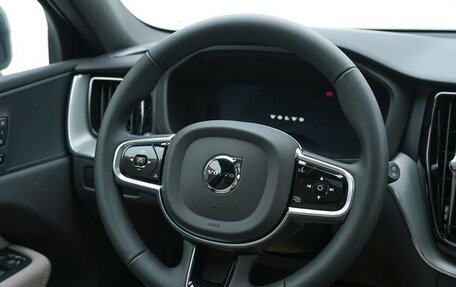 Volvo XC60 II, 2025 год, 4 810 000 рублей, 10 фотография