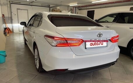 Toyota Camry, 2019 год, 2 700 000 рублей, 6 фотография