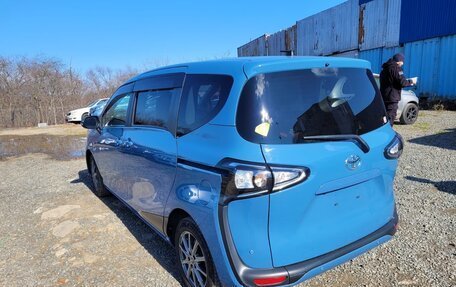 Toyota Sienta II, 2021 год, 1 630 000 рублей, 2 фотография