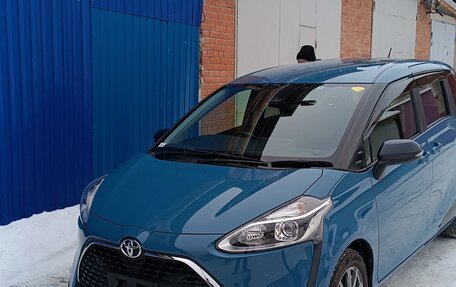 Toyota Sienta II, 2021 год, 1 630 000 рублей, 8 фотография