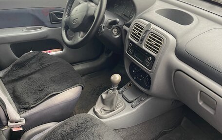 Renault Clio III, 2001 год, 160 000 рублей, 7 фотография