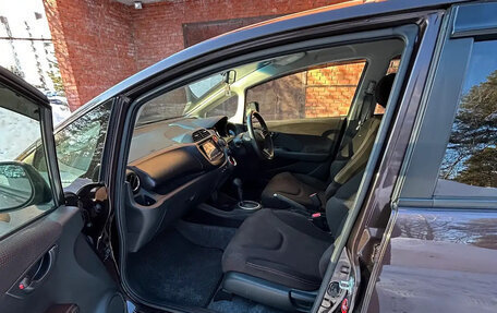 Honda Fit III, 2013 год, 965 000 рублей, 8 фотография