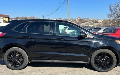 Ford Edge II рестайлинг, 2019 год, 4 фотография