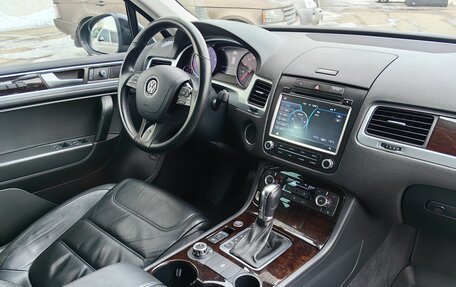 Volkswagen Touareg III, 2013 год, 2 890 000 рублей, 20 фотография