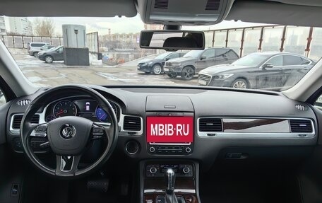 Volkswagen Touareg III, 2013 год, 2 890 000 рублей, 21 фотография