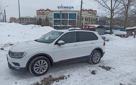 Volkswagen Tiguan II, 2020 год, 2 550 000 рублей, 2 фотография