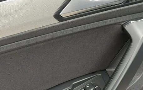 Volkswagen Tiguan II, 2020 год, 2 550 000 рублей, 7 фотография