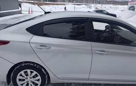 Hyundai Solaris II рестайлинг, 2017 год, 1 100 000 рублей, 8 фотография