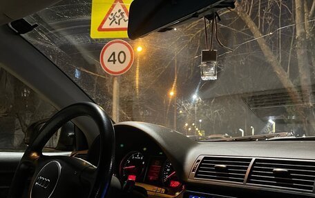 Audi A4, 2002 год, 500 000 рублей, 6 фотография