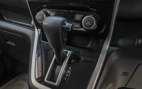 Nissan Serena IV, 2017 год, 1 869 000 рублей, 15 фотография