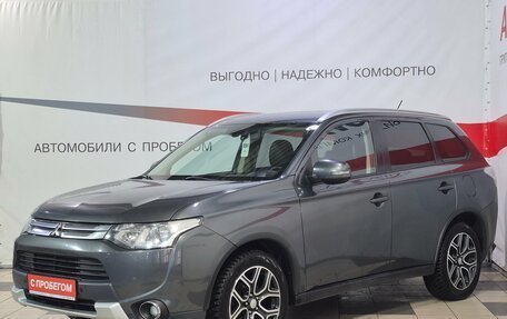 Mitsubishi Outlander III рестайлинг 3, 2014 год, 1 499 000 рублей, 3 фотография