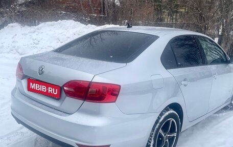 Volkswagen Jetta III, 2013 год, 999 990 рублей, 5 фотография