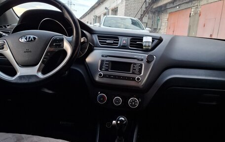 KIA Rio III рестайлинг, 2016 год, 985 000 рублей, 9 фотография