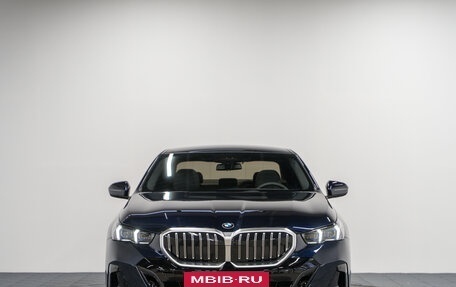BMW 5 серия, 2025 год, 9 890 000 рублей, 4 фотография