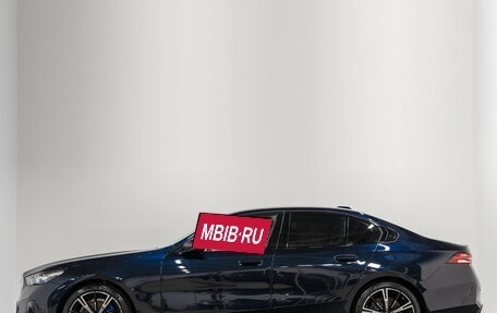 BMW 5 серия, 2025 год, 9 890 000 рублей, 11 фотография