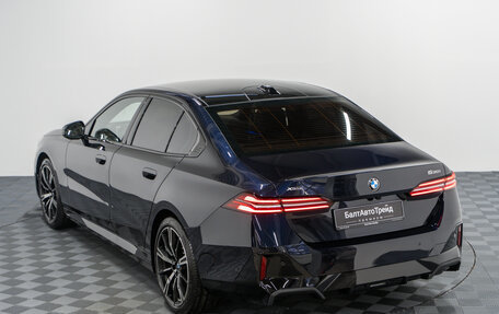 BMW 5 серия, 2025 год, 9 890 000 рублей, 34 фотография