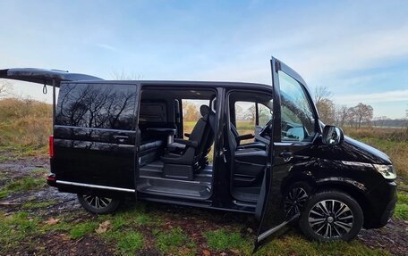 Volkswagen Multivan T6 рестайлинг, 2021 год, 4 600 000 рублей, 1 фотография