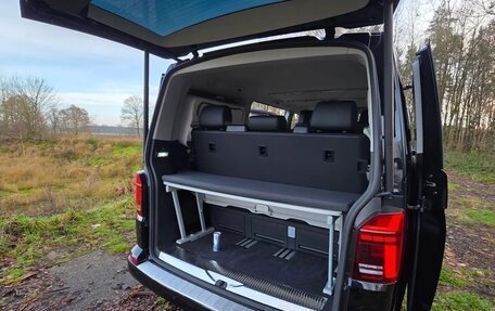 Volkswagen Multivan T6 рестайлинг, 2021 год, 4 600 000 рублей, 13 фотография