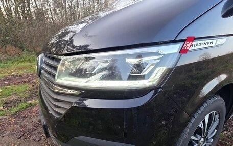 Volkswagen Multivan T6 рестайлинг, 2021 год, 4 600 000 рублей, 8 фотография