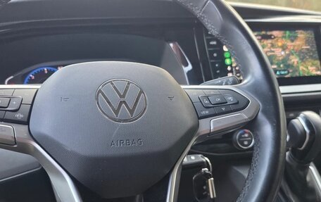 Volkswagen Multivan T6 рестайлинг, 2021 год, 4 600 000 рублей, 23 фотография