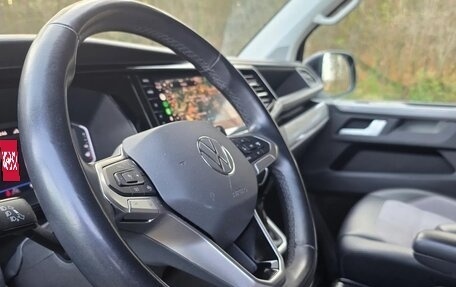 Volkswagen Multivan T6 рестайлинг, 2021 год, 4 600 000 рублей, 22 фотография