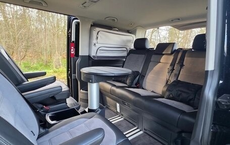 Volkswagen Multivan T6 рестайлинг, 2021 год, 4 600 000 рублей, 35 фотография