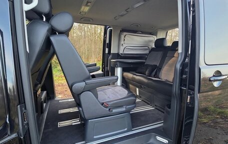 Volkswagen Multivan T6 рестайлинг, 2021 год, 4 600 000 рублей, 36 фотография