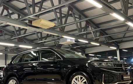 Volkswagen Touareg III, 2025 год, 8 199 000 рублей, 2 фотография