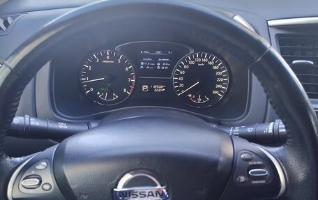 Nissan Pathfinder, 2015 год, 1 950 000 рублей, 23 фотография