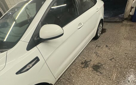 KIA Rio III рестайлинг, 2016 год, 960 000 рублей, 4 фотография