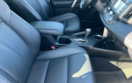 Toyota RAV4, 2013 год, 2 458 000 рублей, 16 фотография