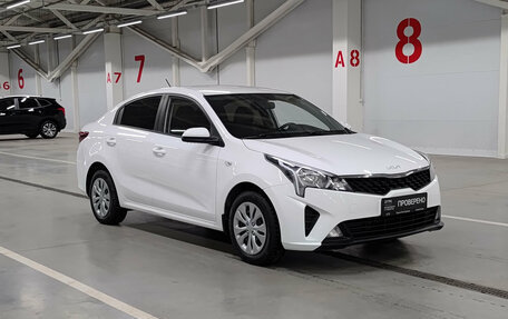 KIA Rio IV, 2022 год, 1 850 000 рублей, 3 фотография