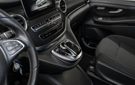 Mercedes-Benz V-Класс, 2017 год, 3 280 000 рублей, 14 фотография