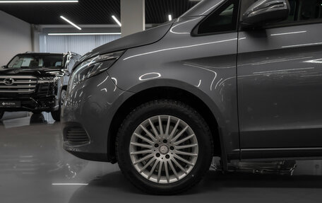 Mercedes-Benz V-Класс, 2017 год, 3 280 000 рублей, 24 фотография