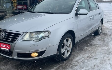 Volkswagen Passat B6, 2010 год, 535 000 рублей, 2 фотография