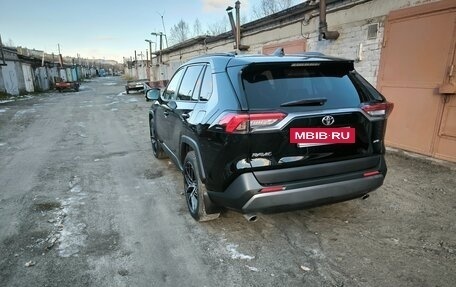 Toyota RAV4, 2021 год, 3 700 000 рублей, 11 фотография