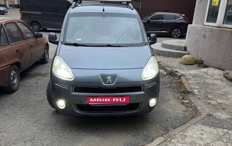 Peugeot Partner II рестайлинг 2, 2012 год, 920 000 рублей, 1 фотография