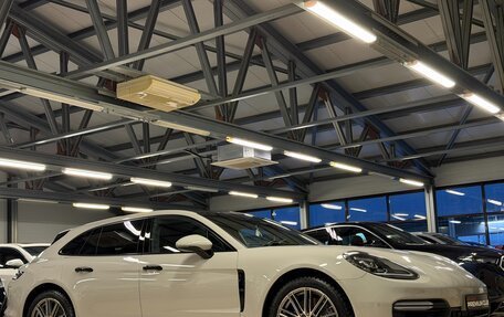 Porsche Panamera II рестайлинг, 2019 год, 9 799 000 рублей, 2 фотография