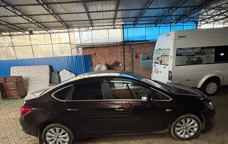 Opel Astra J, 2013 год, 900 000 рублей, 4 фотография