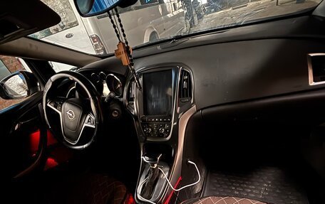 Opel Astra J, 2013 год, 900 000 рублей, 6 фотография