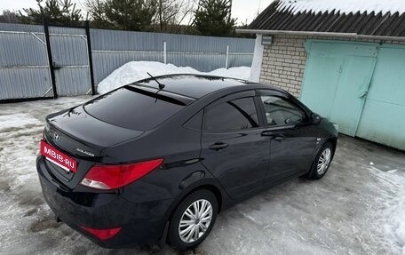Hyundai Solaris II рестайлинг, 2014 год, 1 000 000 рублей, 12 фотография