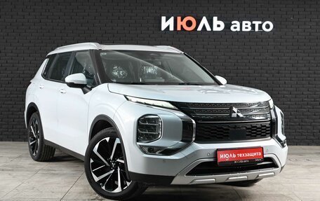 Mitsubishi Outlander, 2023 год, 4 020 000 рублей, 3 фотография