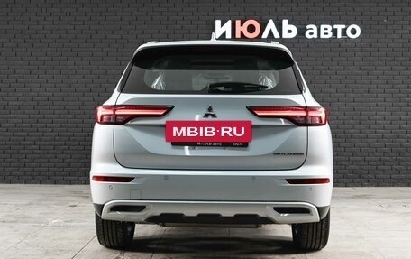 Mitsubishi Outlander, 2023 год, 4 020 000 рублей, 5 фотография