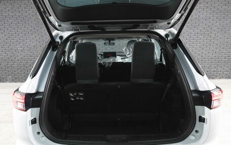 Mitsubishi Outlander, 2023 год, 4 020 000 рублей, 9 фотография