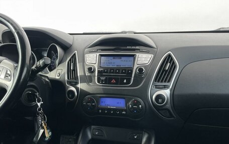 Hyundai ix35 I рестайлинг, 2013 год, 1 258 000 рублей, 19 фотография