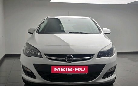 Opel Astra J, 2013 год, 990 000 рублей, 2 фотография