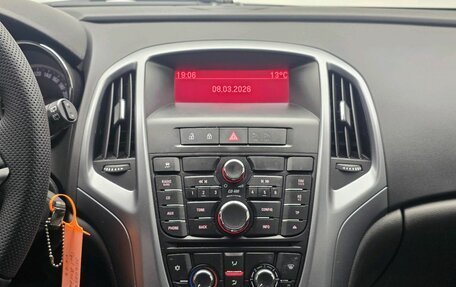 Opel Astra J, 2013 год, 990 000 рублей, 16 фотография