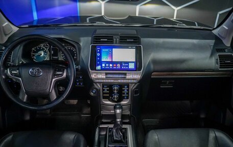 Toyota Land Cruiser Prado 150 рестайлинг 2, 2018 год, 5 355 000 рублей, 12 фотография